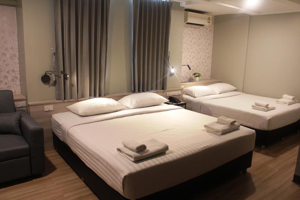 Ywca Hotel Bangkok Exterior photo